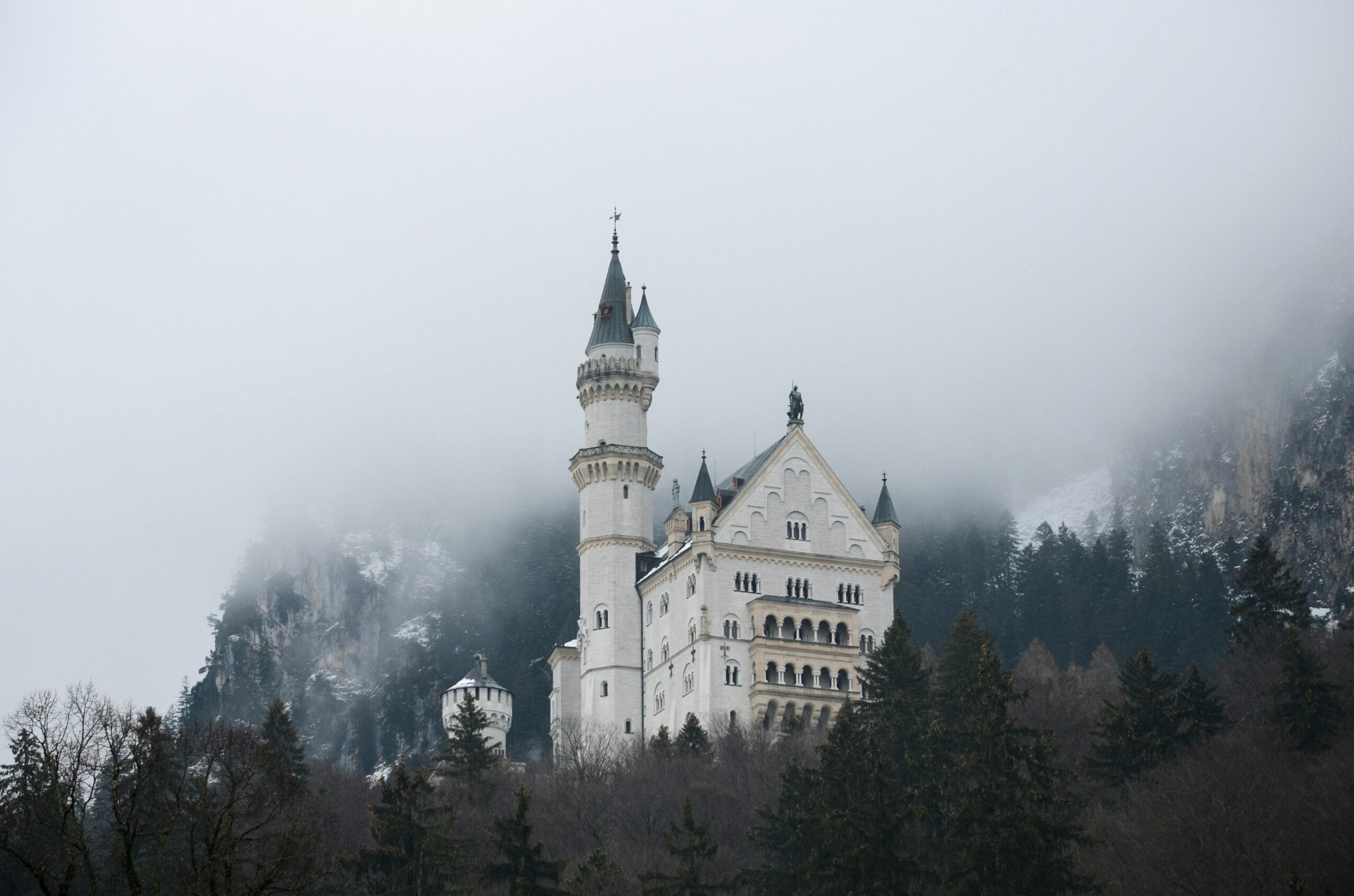 Neuschwanstein scaled